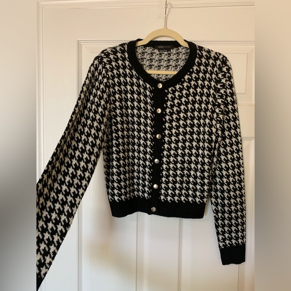 BCBGMaxAzria Long‎ Sleeve Houndstooth Button Front Cardigan, Black and White, L - Picture 3 of 6